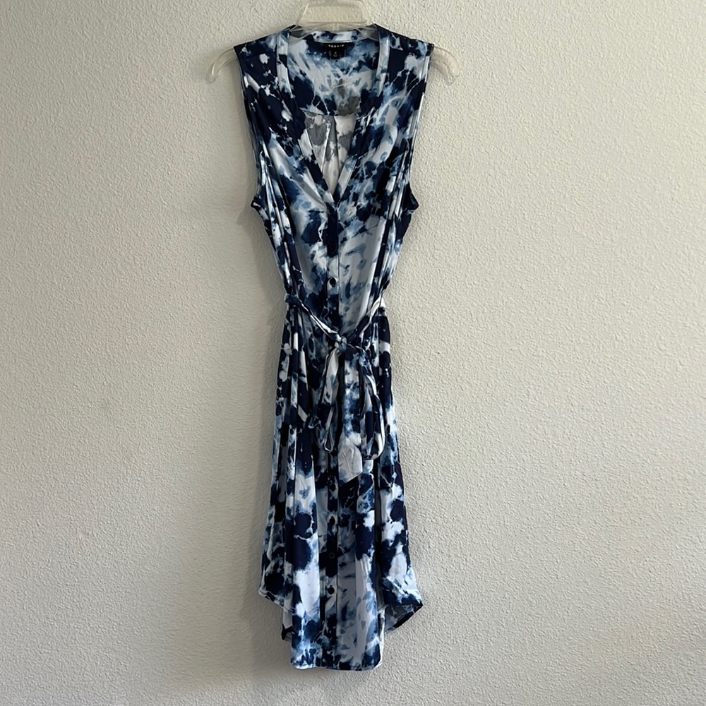 Torrid sleeveless button down shirt dress blue tie dye with belt size 0/12/L